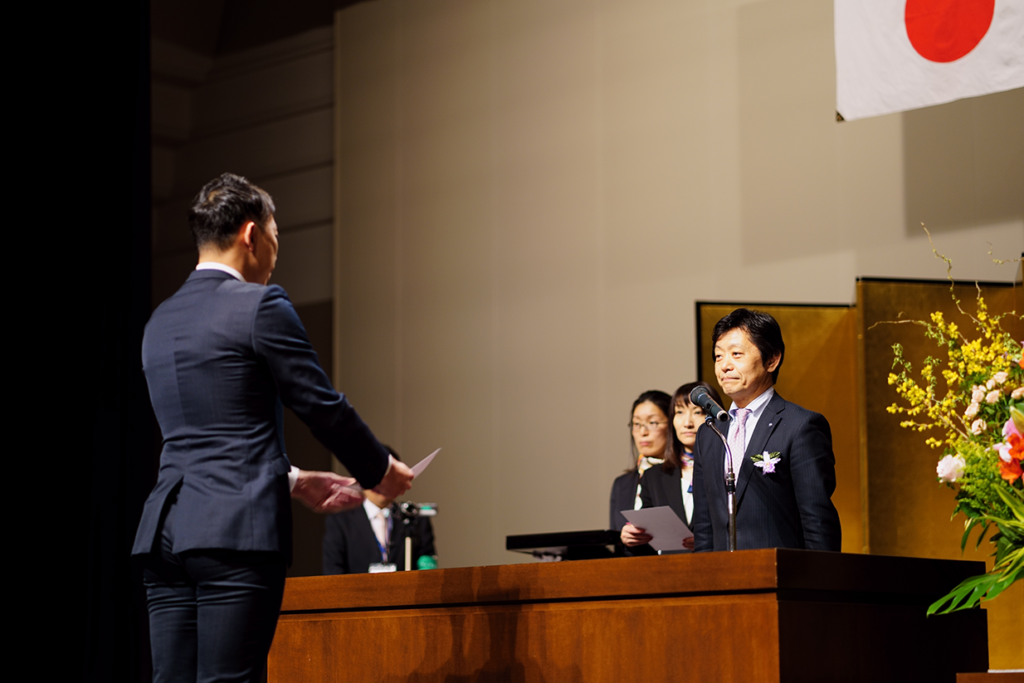 入社式1-1024x683